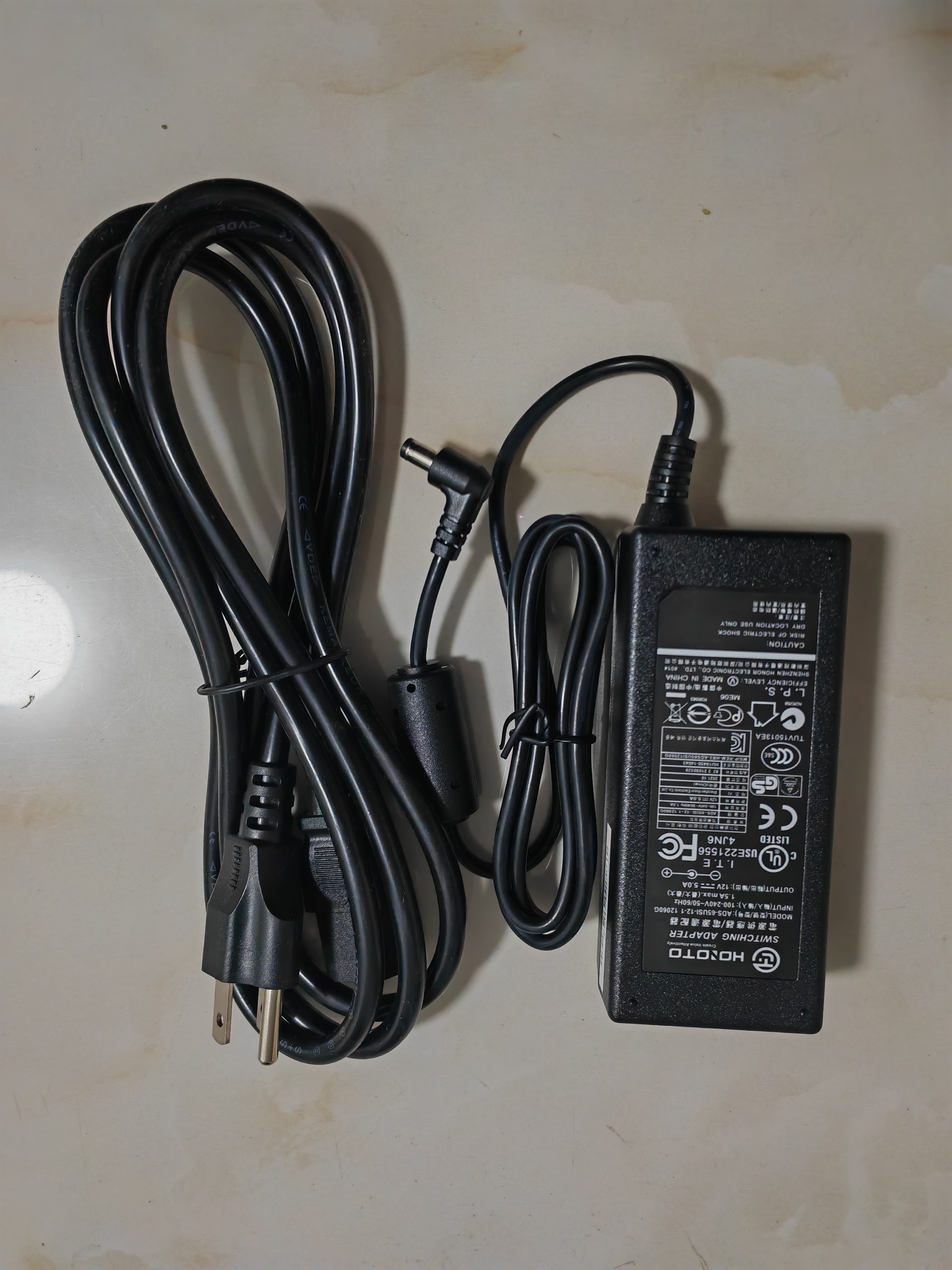 *Brand NEW* HOIOTO 12V 5.0A AC DC ADAPTHE ADS-65USI-12-1 12060G POWER Supply