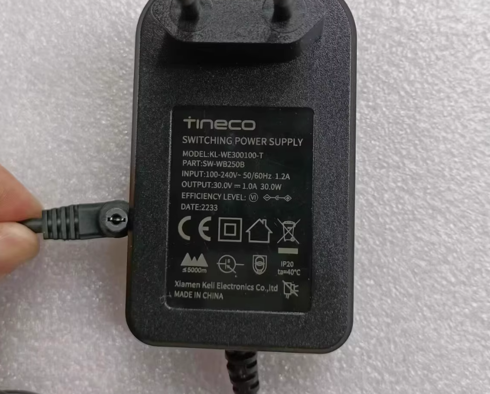 *Brand NEW*TINECO KL-WE300100-T SW-WB250B 30.0V 1.0A 30.0W AC Adapter 3.0 Power Supply