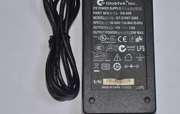 *Brand NEW*GLOBTEK GT-21126-6012 12V 5.0A AC ADAPTER Power Supply