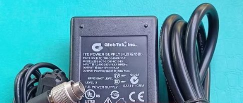 *Brand NEW*GlobTek GT-41132-6024-9.0-T3 TR9CG4000 15V 4A AC/DC Adapter Power Supply